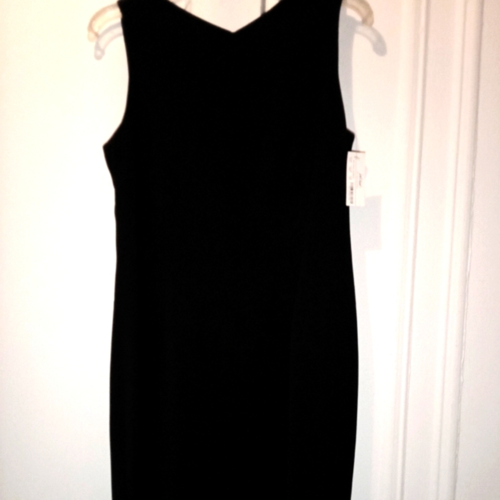Lord & Taylor Elegant Black Sleeveless Dress Size 10p NWT
